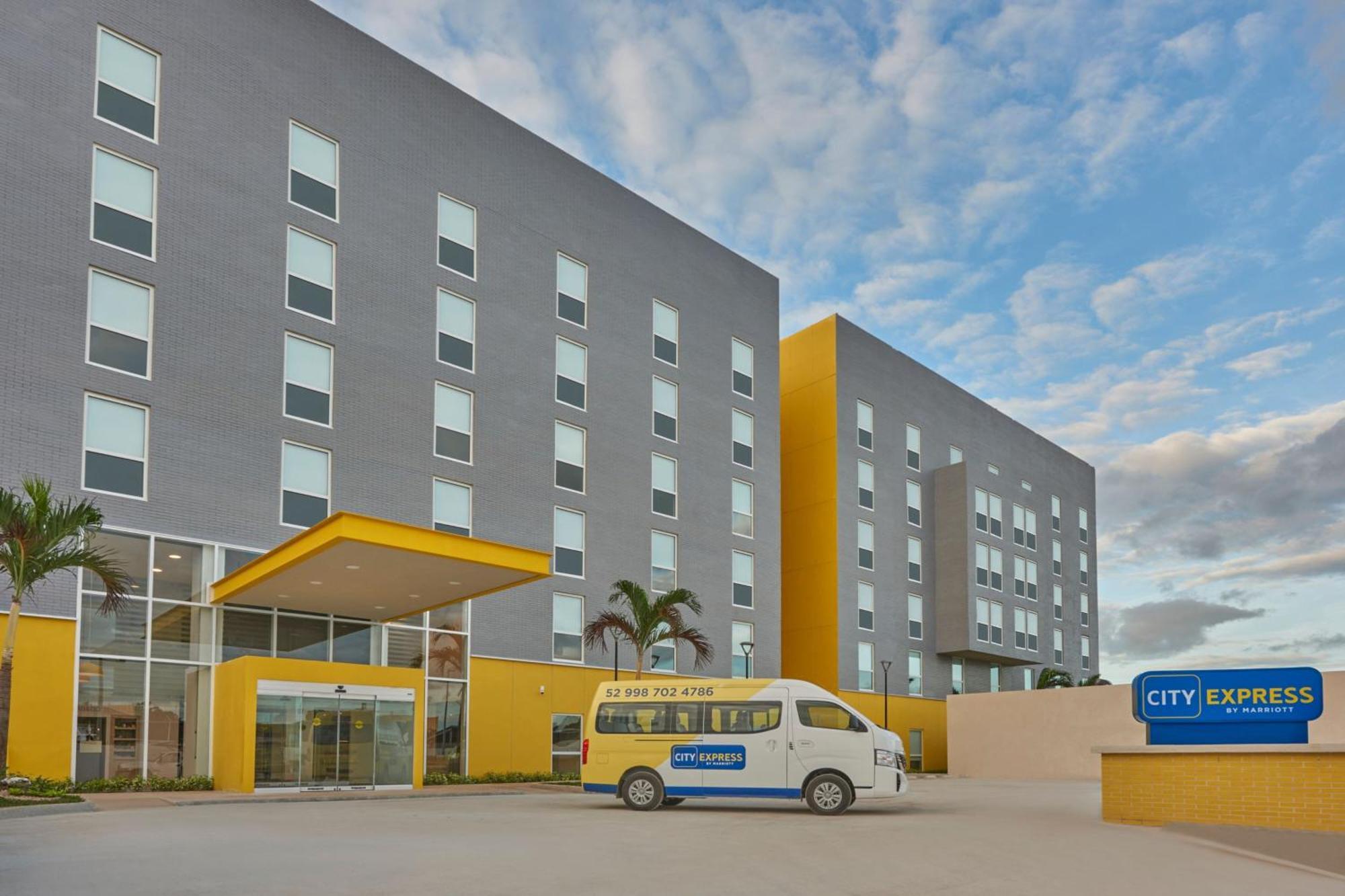 City Express By Marriott Cancun Aeropuerto Alfredo V. Bonfil Dış mekan fotoğraf